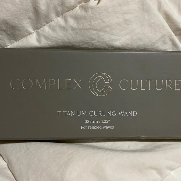 Titanium Curling Wand Complex Culture, BNIB, 32 mm, 1.25” - Picture 9 of 13